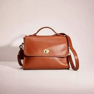 Coach 9870 Vintage Brown Leather Court Crossbody Purse